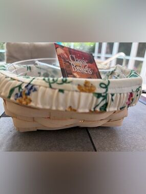 Longaberger Whitewashed Small Catchall basket